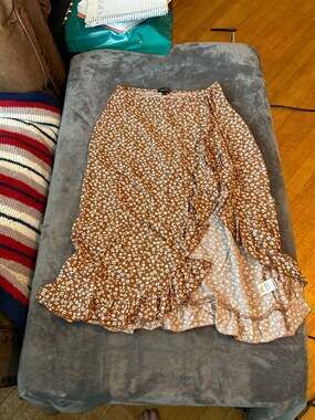 Originality skirt size large